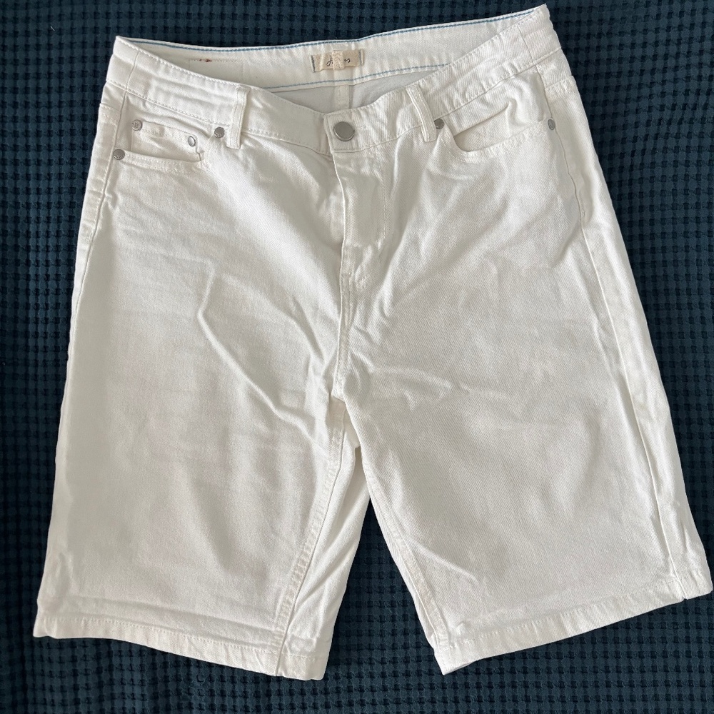 White shorts Jules